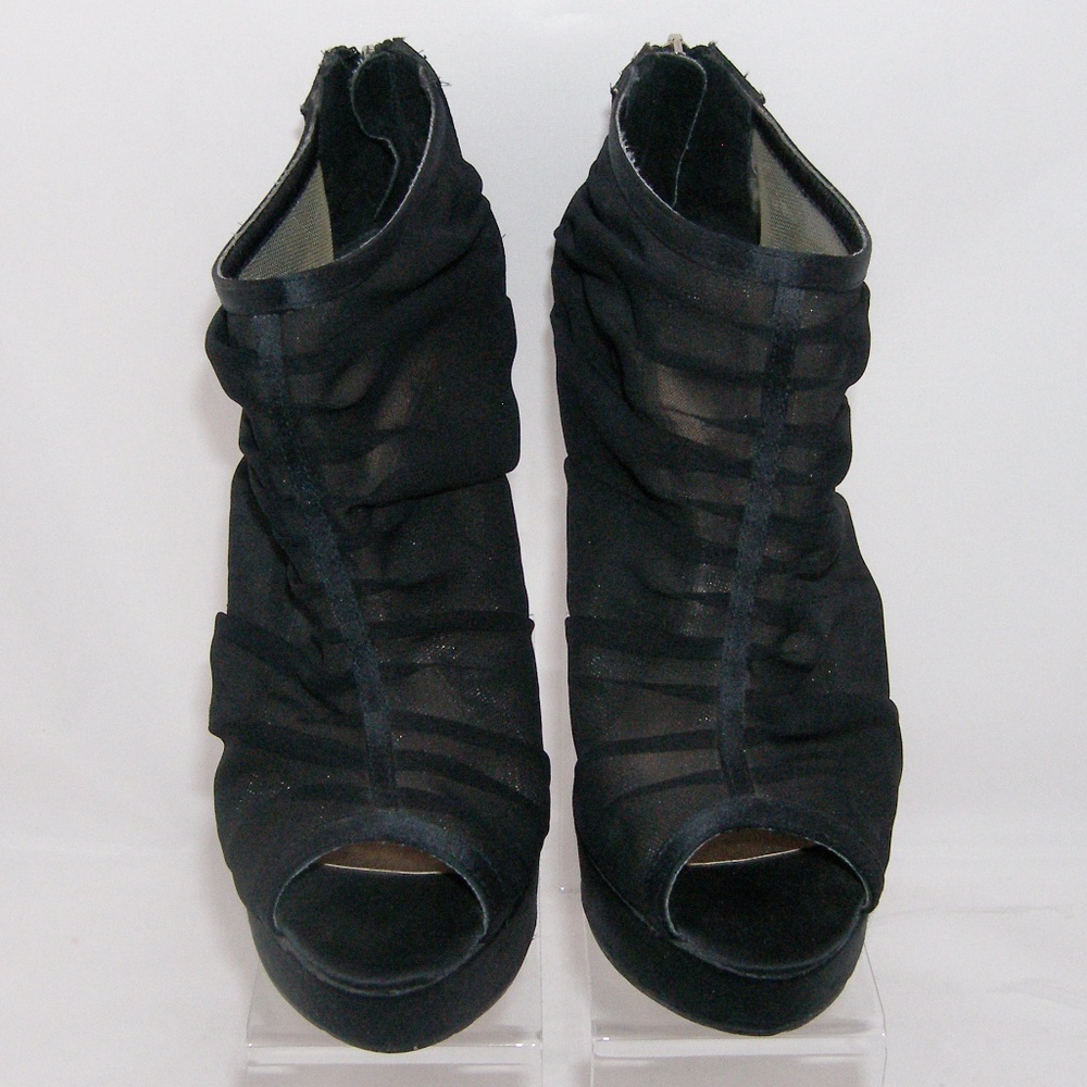 Chinese Laundry 'Hide and Seek' mesh platform 8.5M - Picture 7 of 8